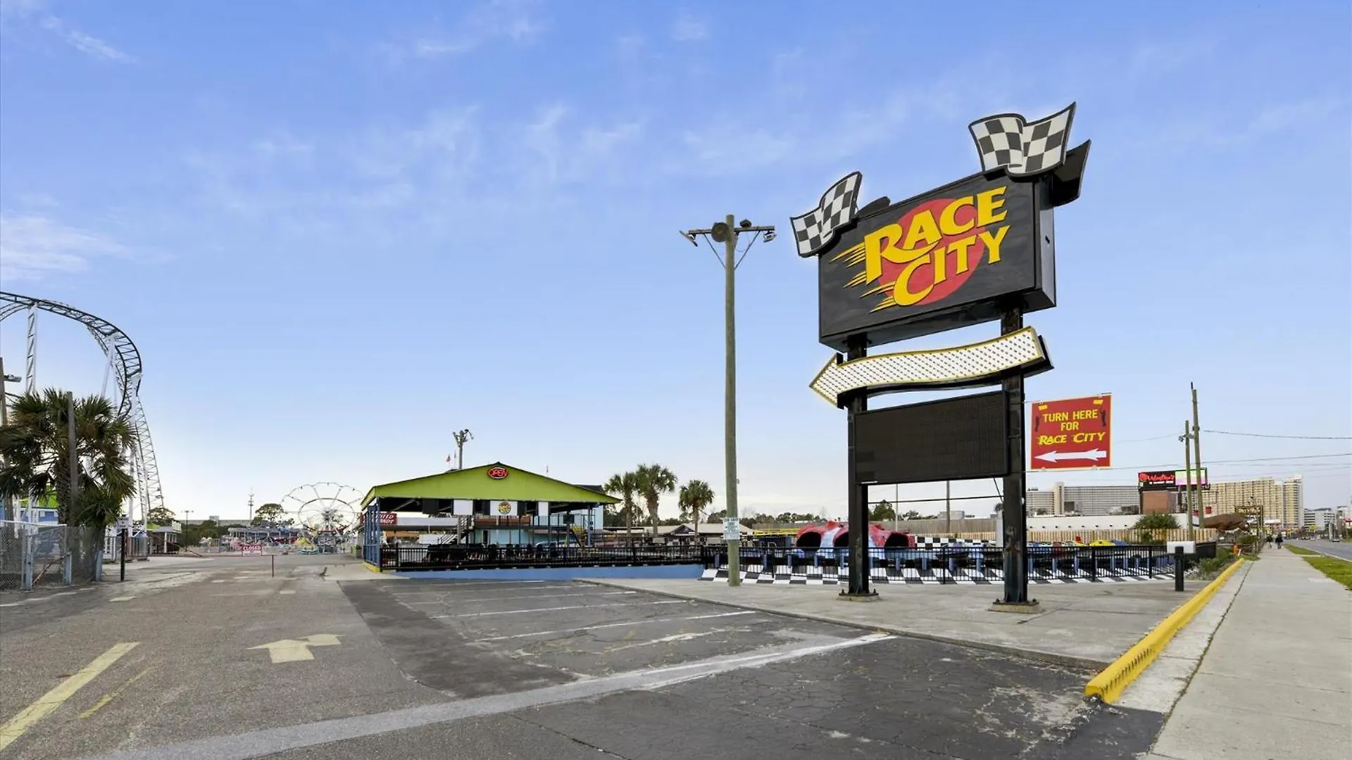 Shores Of Panama 726 - 1Bdbunks, Sleeps 6, Sunset View! Reserved Parking Space! Free Fun! Condo Panama City Beach