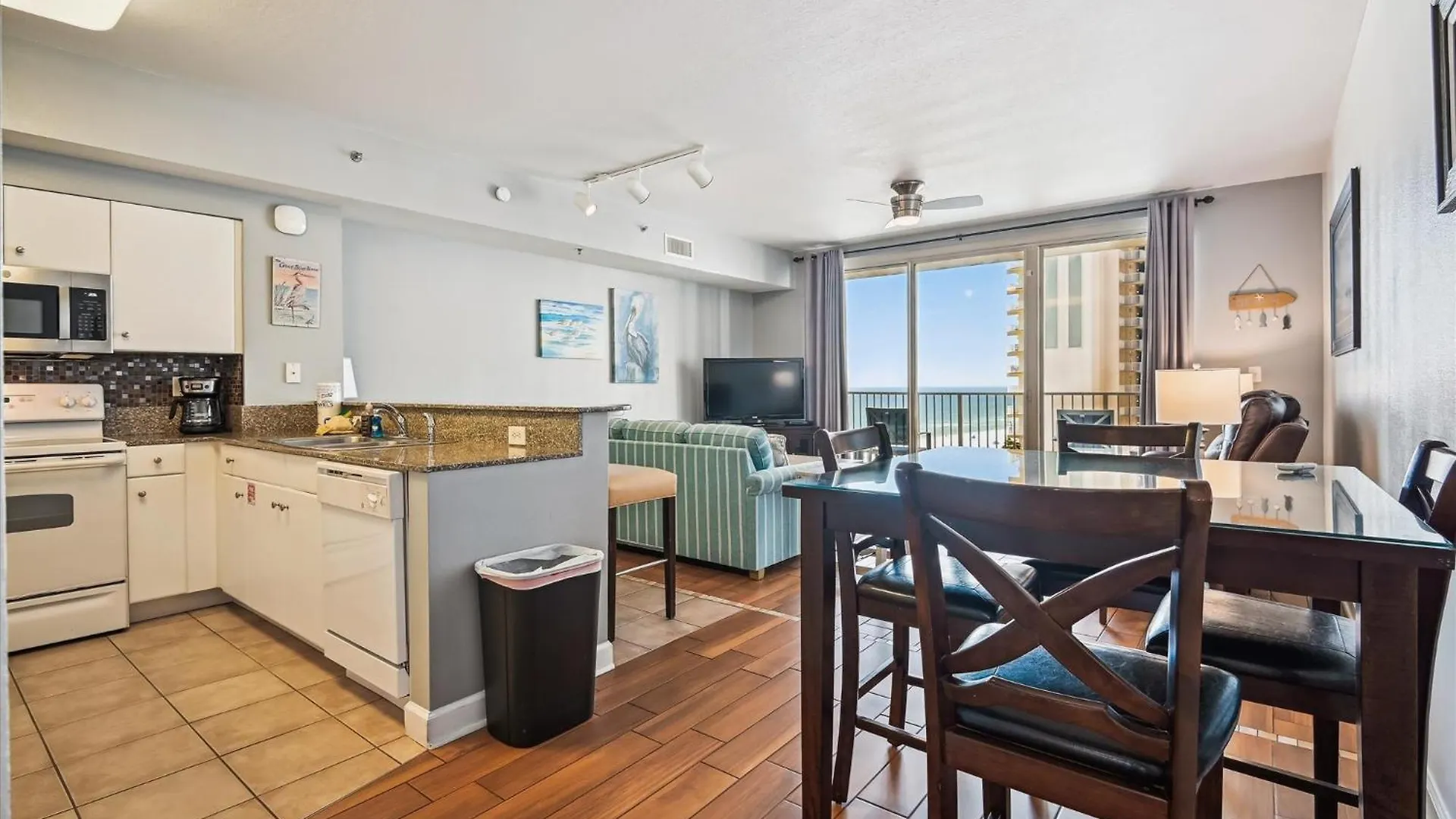 Shores Of Panama 726 - 1Bdbunks, Sleeps 6, Sunset View! Reserved Parking Space! Free Fun! Condo Panama City Beach