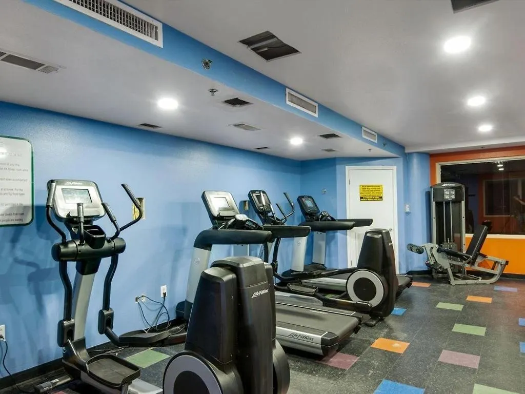 Apartment Shores Of Panama 726 - 1Bdbunks, Sleeps 6, Sunset View! Reserved Parking Space! Free Fun! Condo Panama City Beach